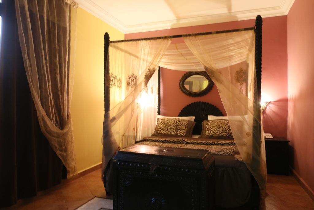 Hotel Tafoukt Marrakesh Ngoại thất bức ảnh