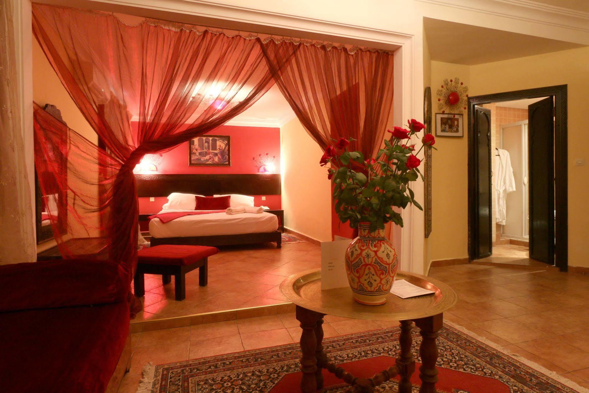 Hotel Tafoukt Marrakesh Ngoại thất bức ảnh